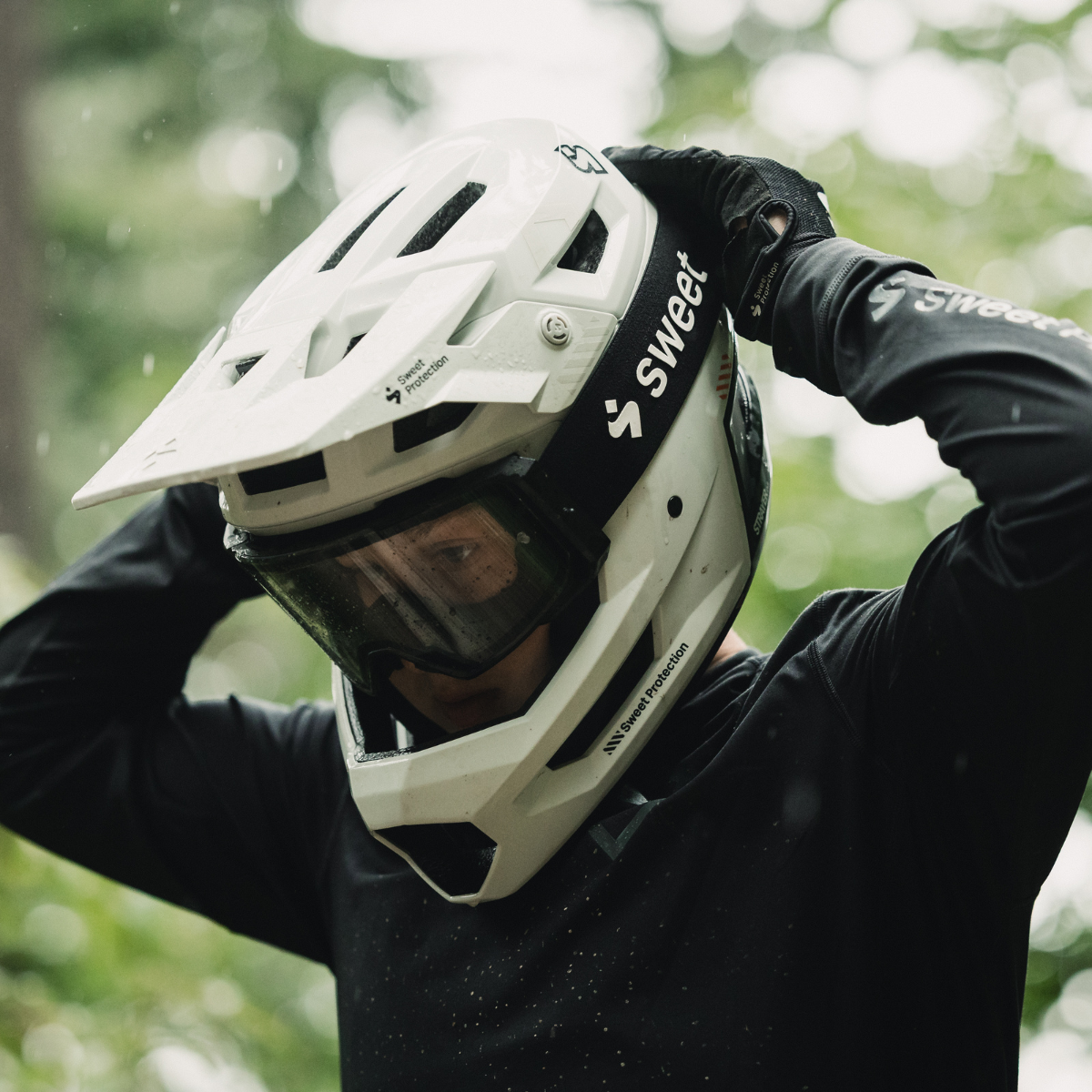 bike helmet sale nz Strayer 2Vi Mips Helmet – Sweet Protection NZ